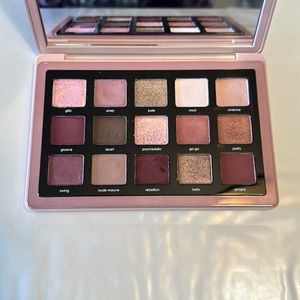 Natasha Denona Retro eyeshadow palette.